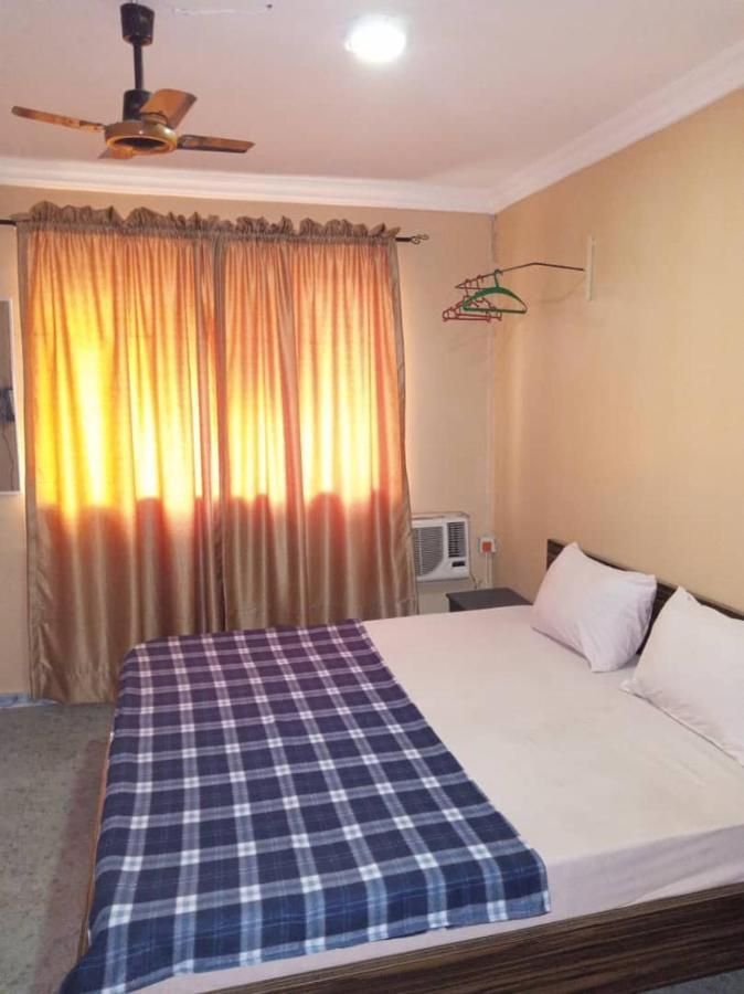 Legendary Inn & Lounge Bale Akiosi Екстер'єр фото