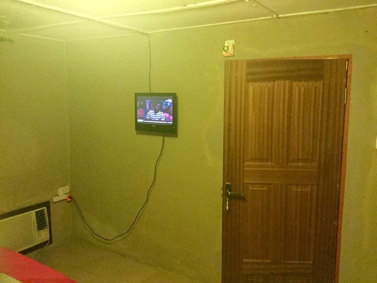 Legendary Inn & Lounge Bale Akiosi Екстер'єр фото